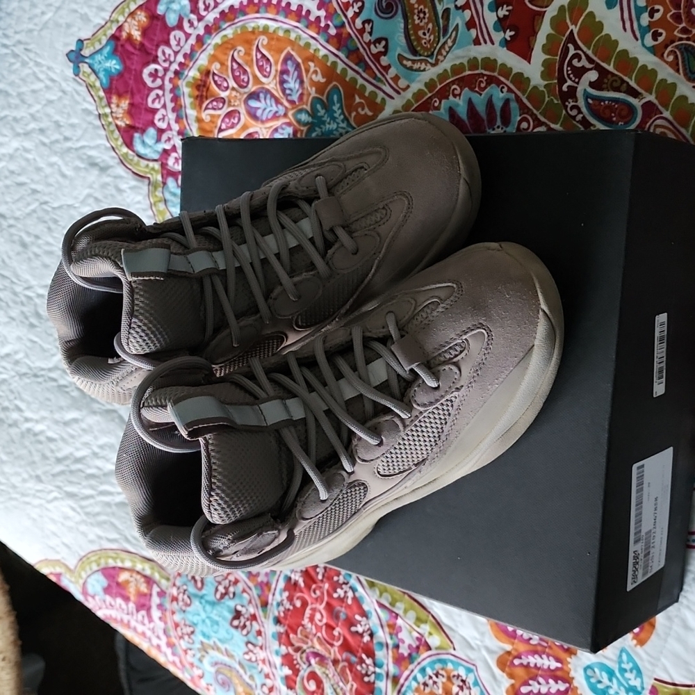 Yeexy Season 7 Hiking Boots